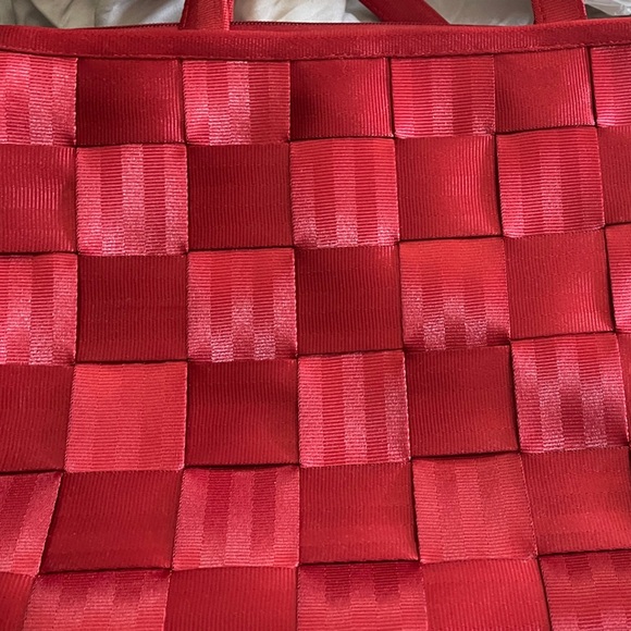 The Original Seat Belt Bag in Red - Picture 5 of 6